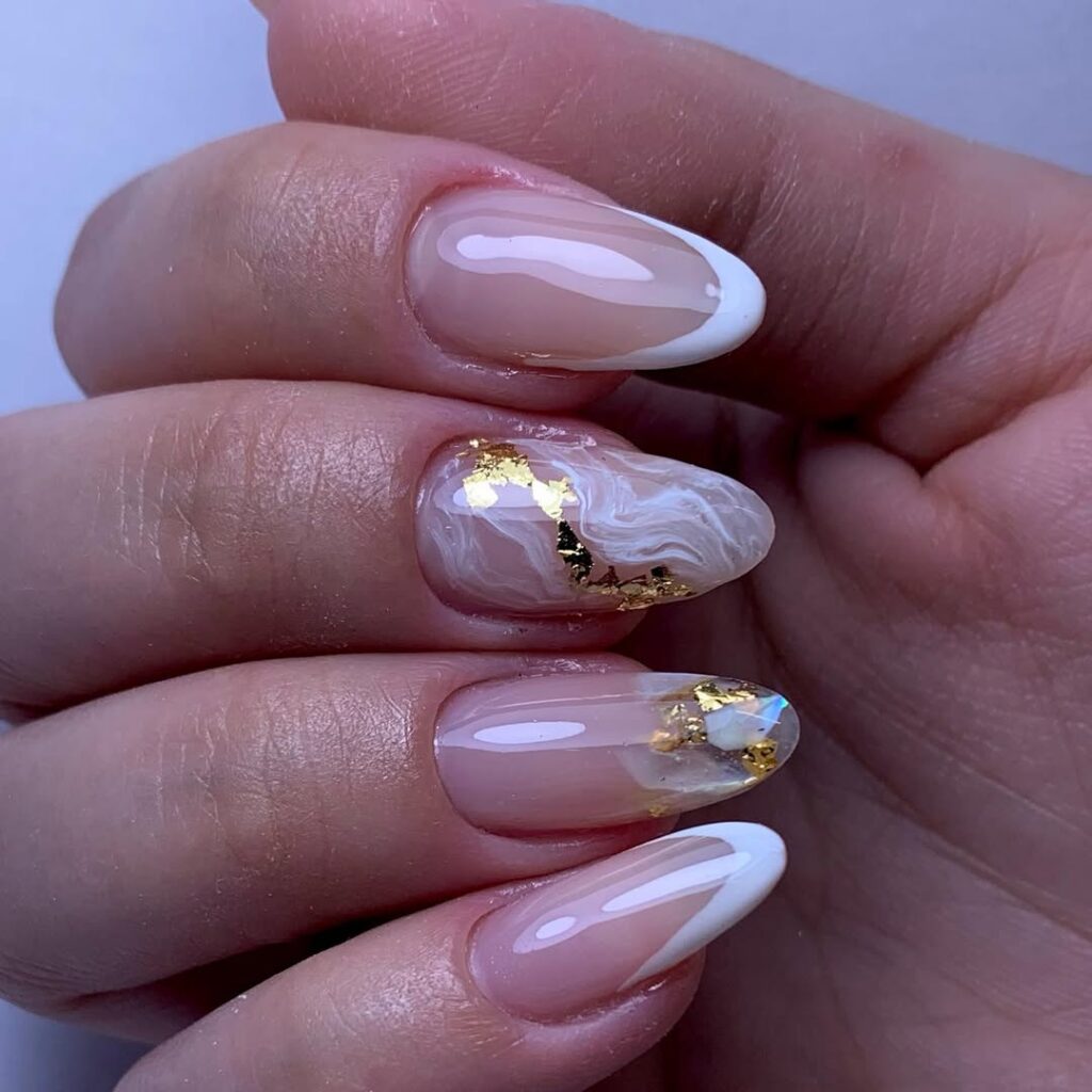 Unhas francesinhas para 2026: novas ideias para esse estilo clássico - Negócios de Beleza - Beauty Fair